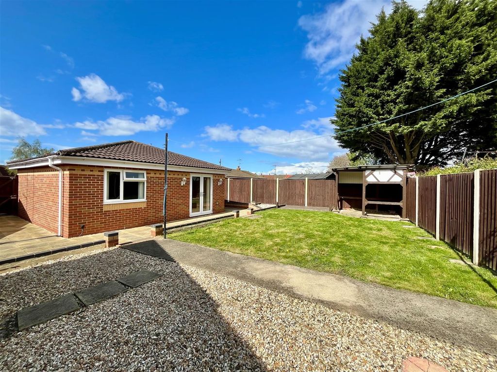2 bed detached bungalow for sale in Shelley Avenue, Podsmead