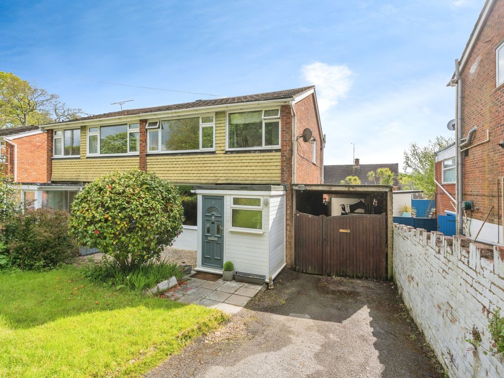 3 bed semidetached house for sale in Greatwood Close, Southampton SO45, £300,000 Zoopla