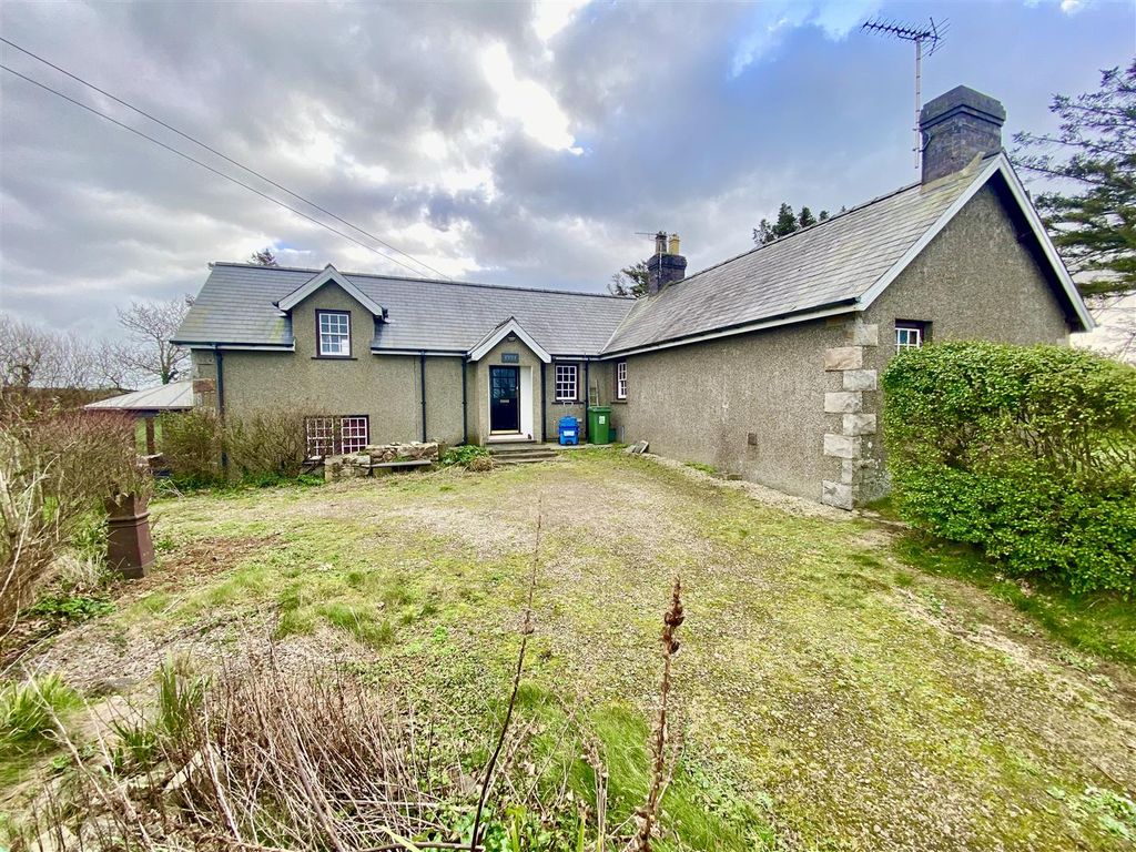 4 bed detached house for sale in Rhoslan, Tudweiliog, Pwllheli LL53