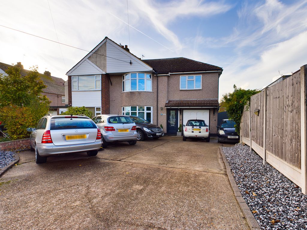 5 bed detached house for sale in Kents Hill Road, Benfleet SS7 Zoopla