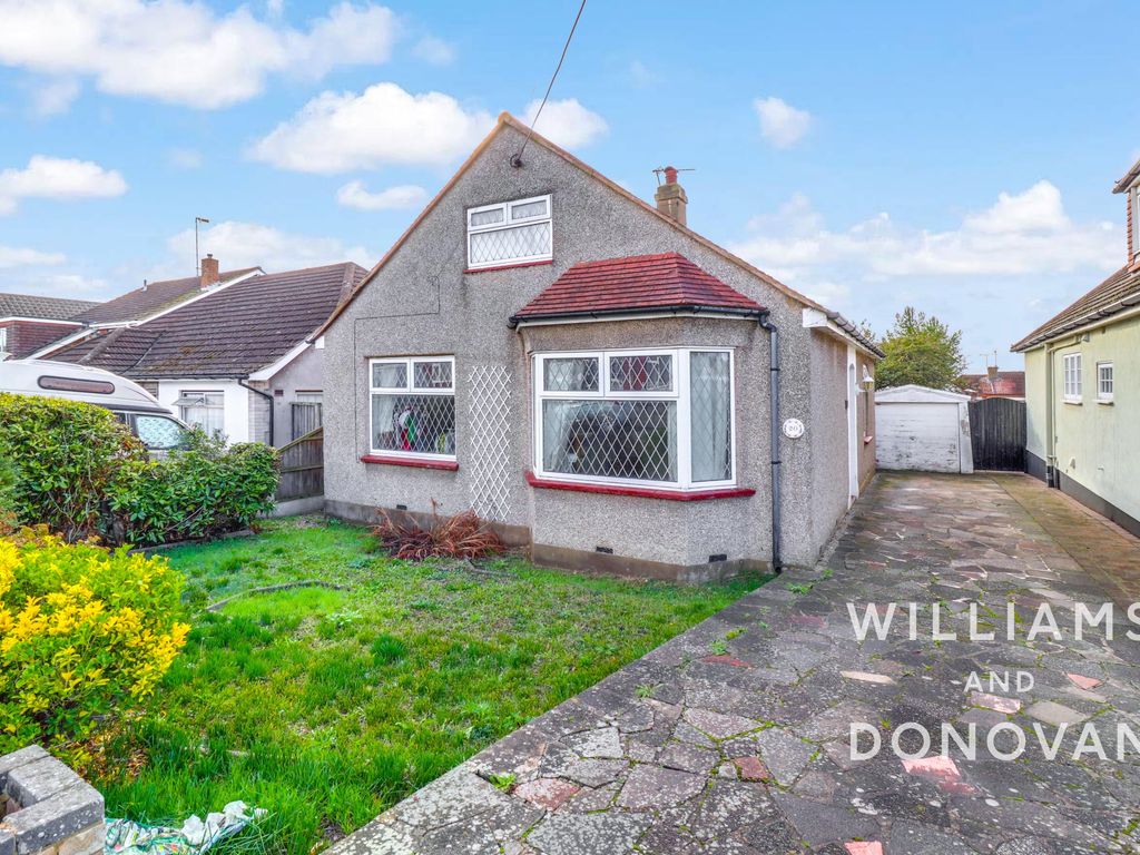 4 bed detached house for sale in Kimberley Road, Benfleet SS7 Zoopla