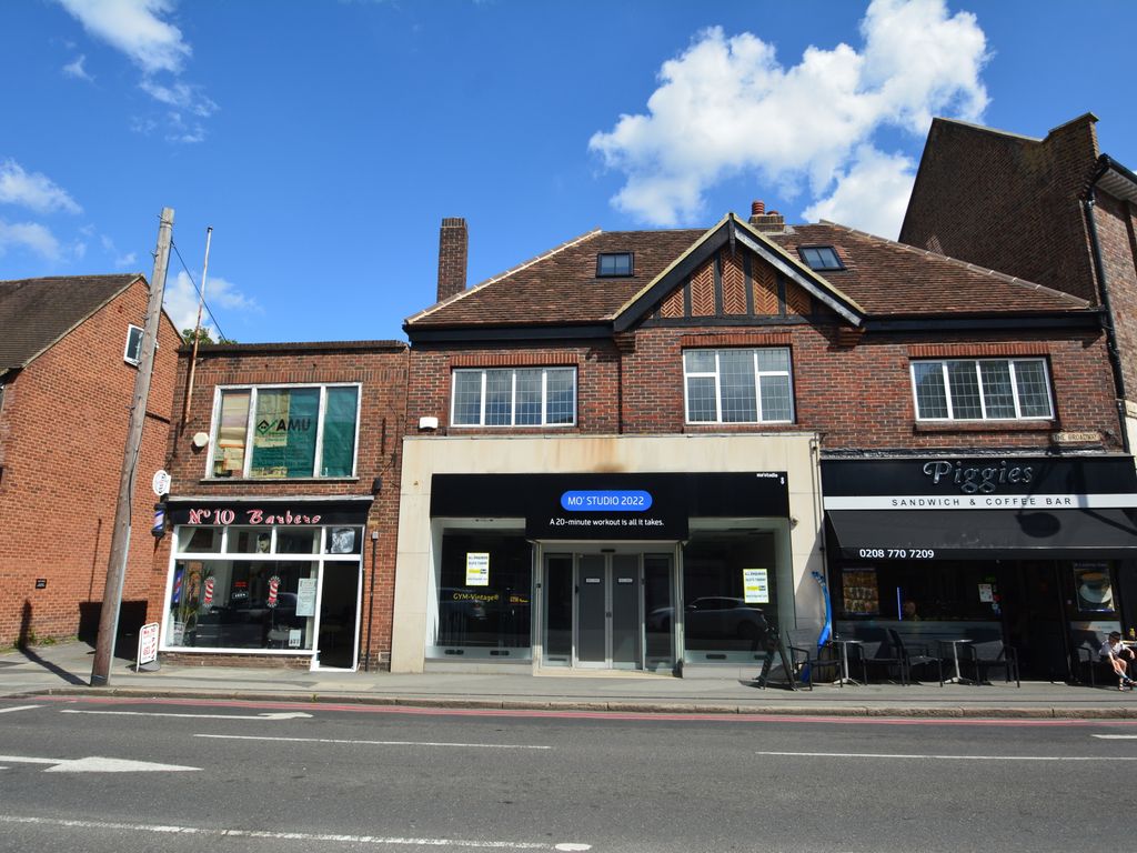 1 bed flat to rent in The Broadway, Cheam, Sutton SM3, £1,250 pcm Zoopla