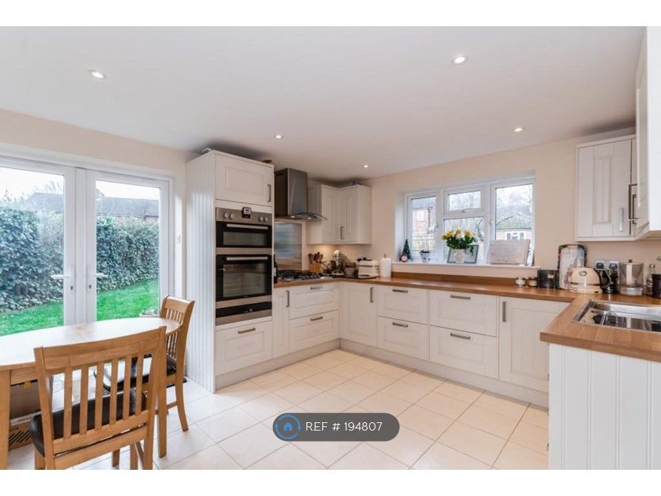 4 bed semidetached house to rent in Marygold Walk, Little Chalfont HP6 Zoopla