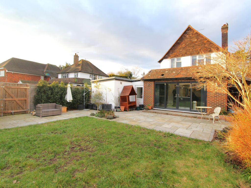 3 bed detached house for sale in High Road, Byfleet, West Byfleet KT14