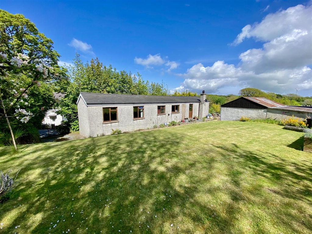 2 bed detached house for sale in Sarn, Pwllheli LL53, £325,000 Zoopla