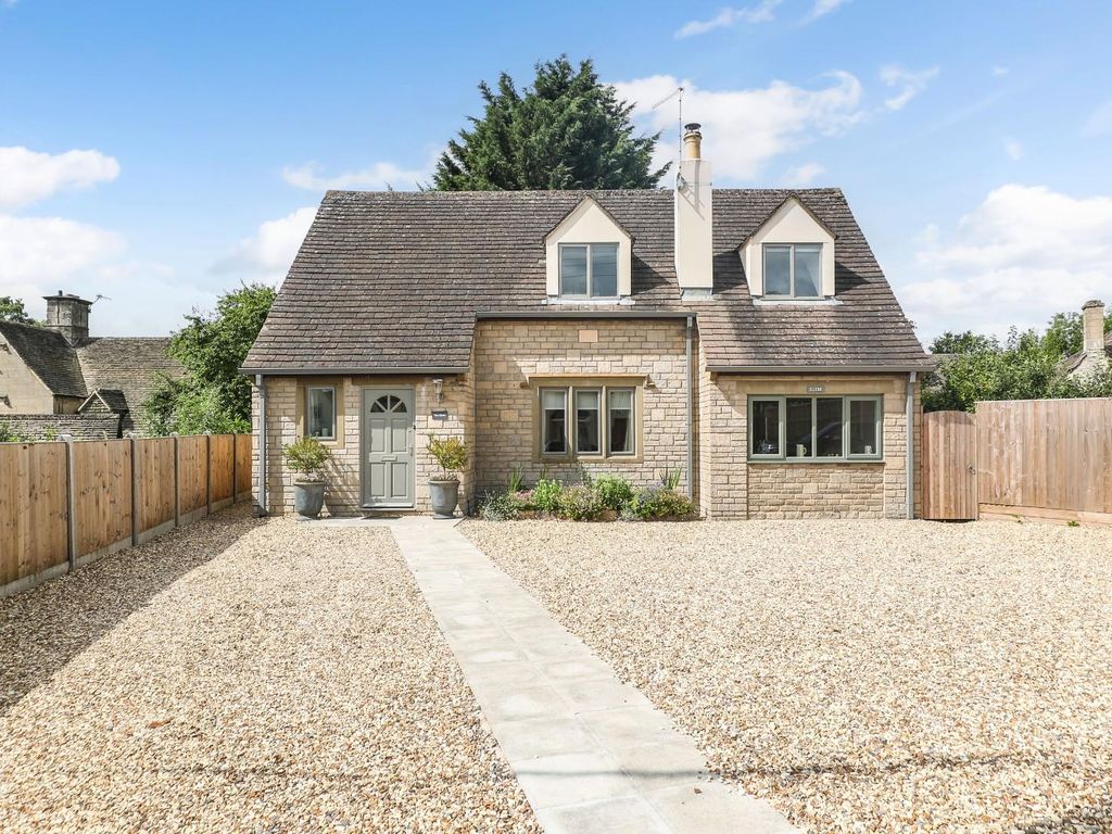 3 bed detached house for sale in Pullens Road, Painswick, Stroud