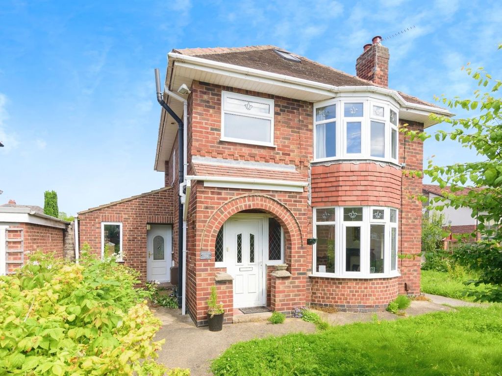 4 bed property for sale in Burnholme Drive, York YO31, £525,000 Zoopla