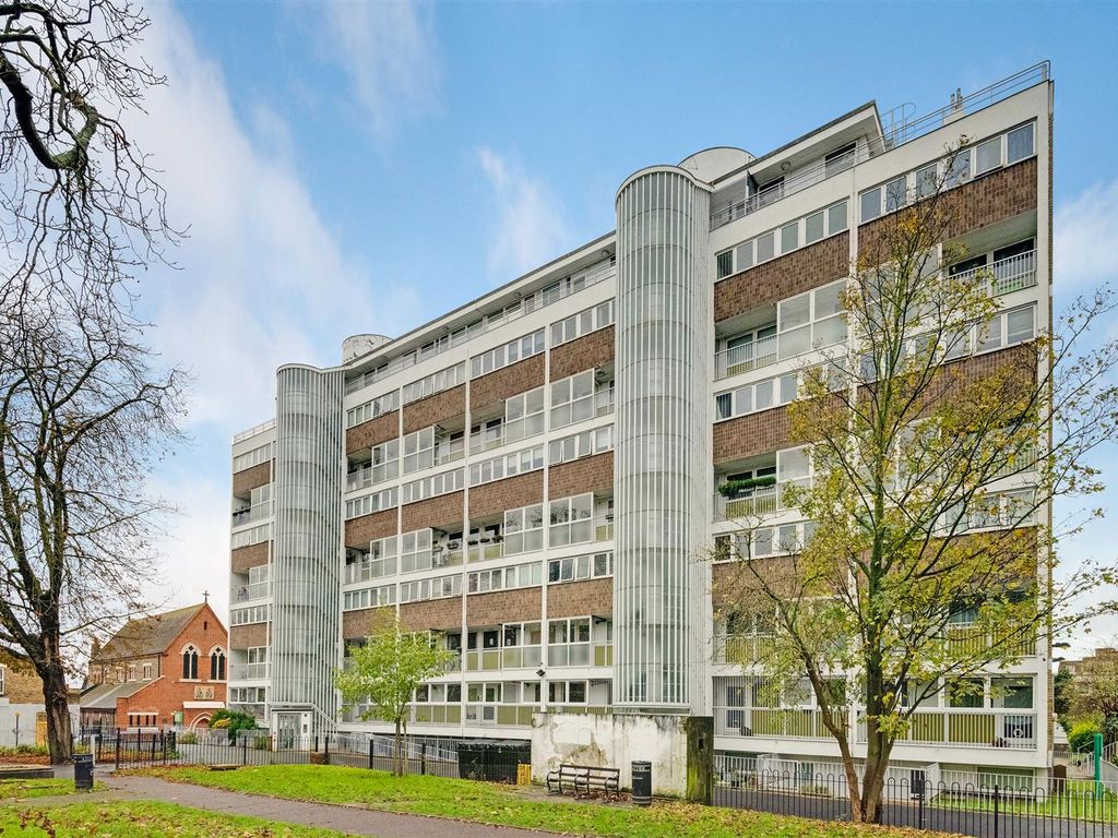 2 bed property for sale in Highgate Road, London NW5, £585,000 Zoopla
