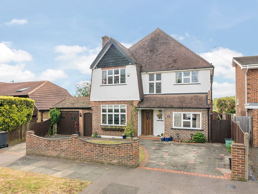 4 bed detached house for sale in Broxbourne Road, Orpington, Kent BR6