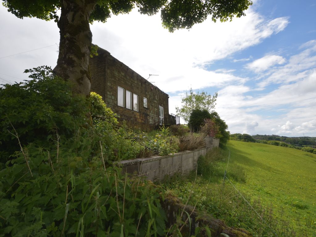 2 bed detached house for sale in Sunny Bank, Queensbury, Bradford BD13