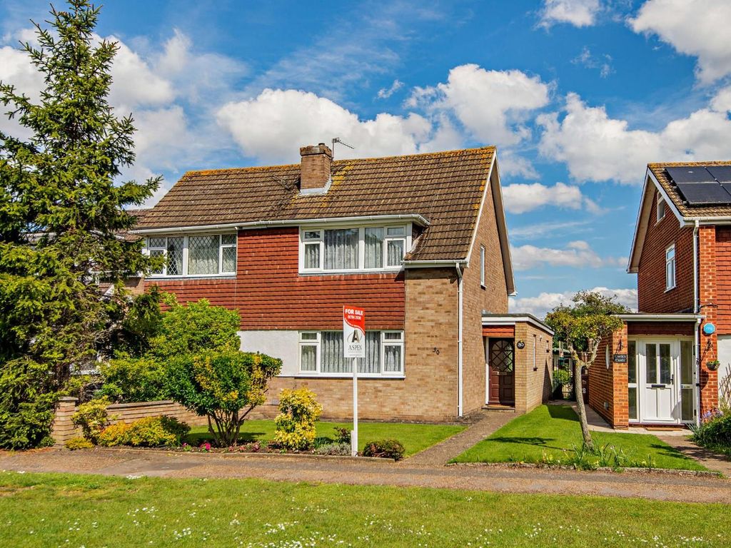 3 bed property for sale in Denman Drive, Ashford TW15, £450,000 Zoopla