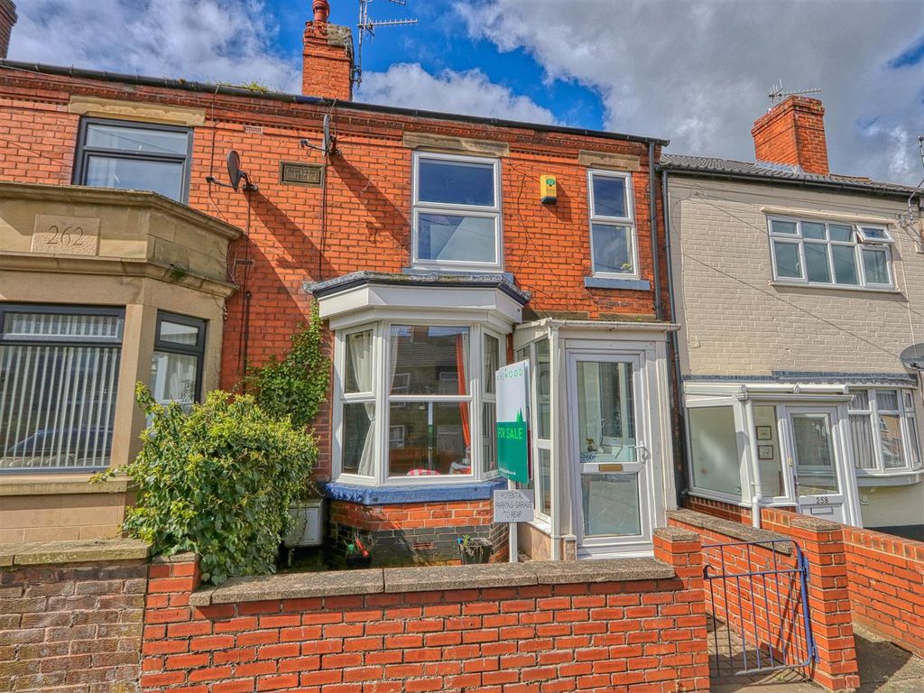 2 bed terraced house for sale in North Wingfield Road, Grassmoor
