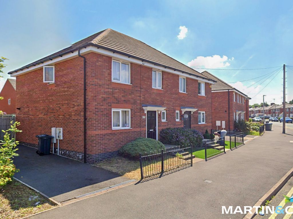 3 bed semidetached house to rent in Brook Road, Oldbury B68, £1,250