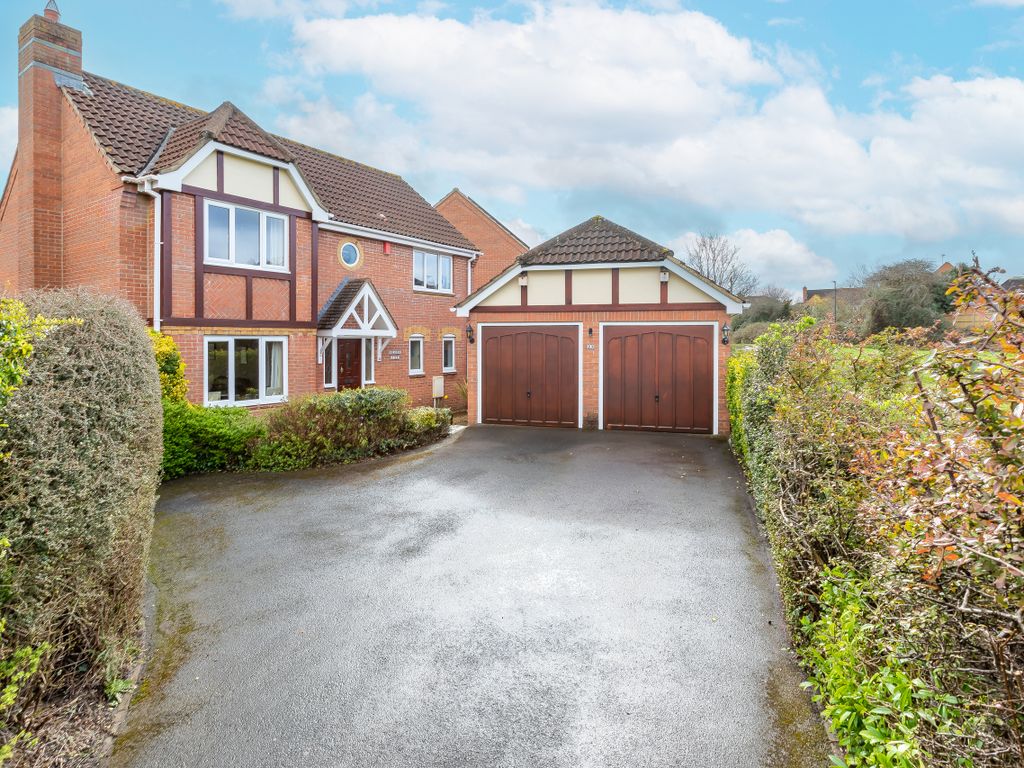 4 bed detached house for sale in Home Field Close, Emersons Green