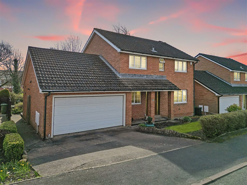 4 bed detached house for sale in Thorncroft Gardens, Workington CA14