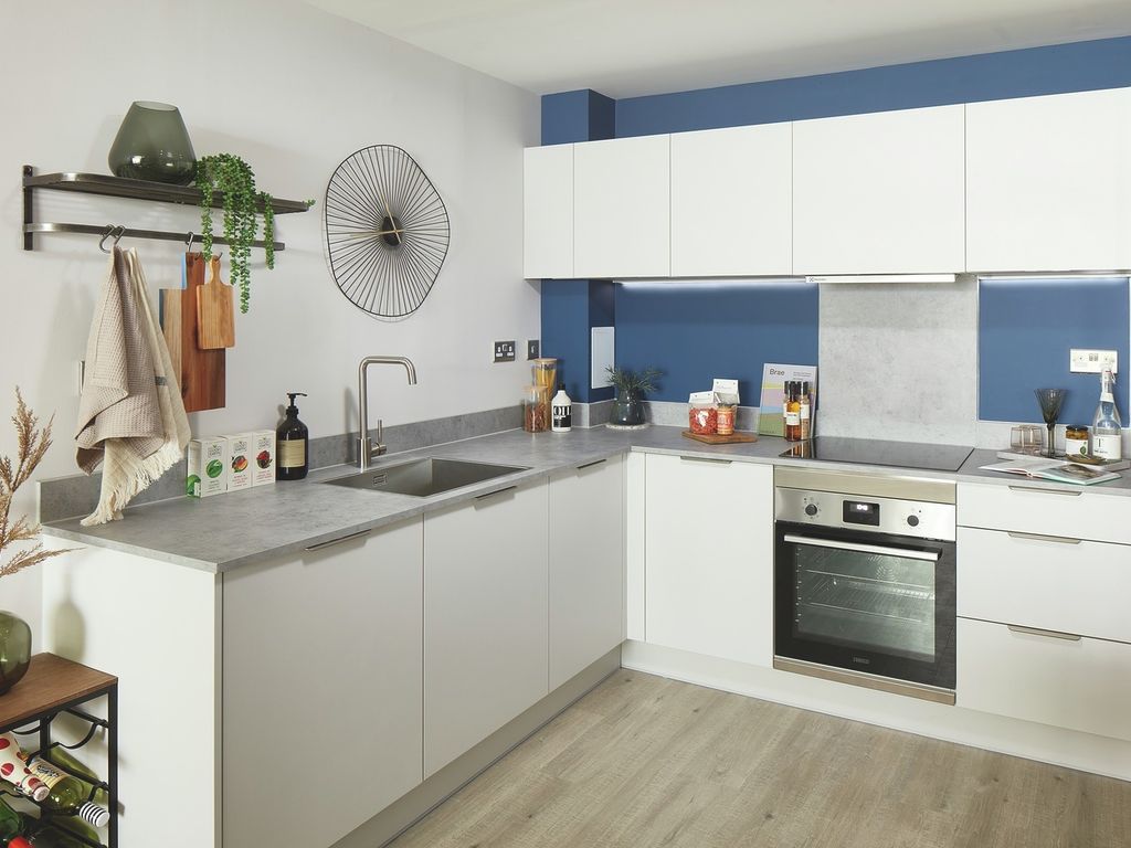 New home, 2 bed flat for sale in St. Albans Road, Watford WD24, £