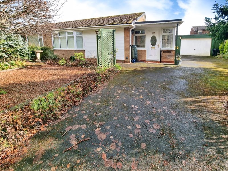 2 bed bungalow for sale in Lotus Close, Chapel Park, Newcastle Upon
