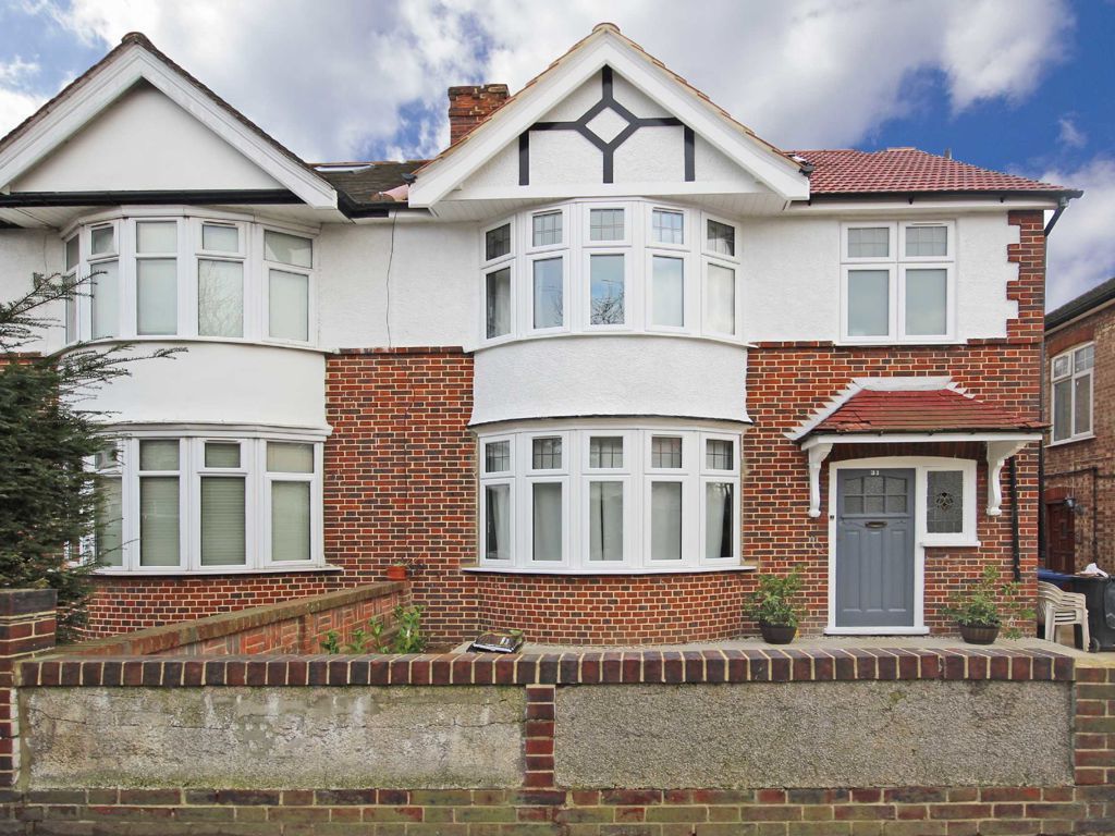 3 bed flat to rent in Lexden Road, London W3, £3,198 pcm Zoopla