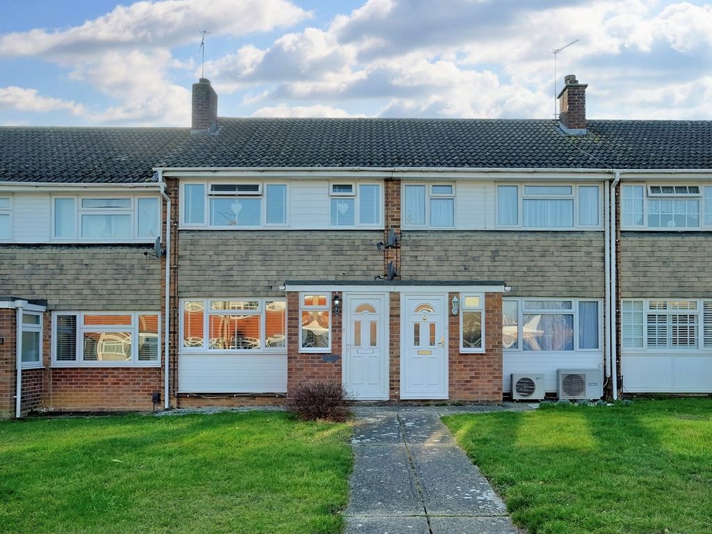 3 bed terraced house for sale in Bullen Walk, Galleywood, Chelmsford