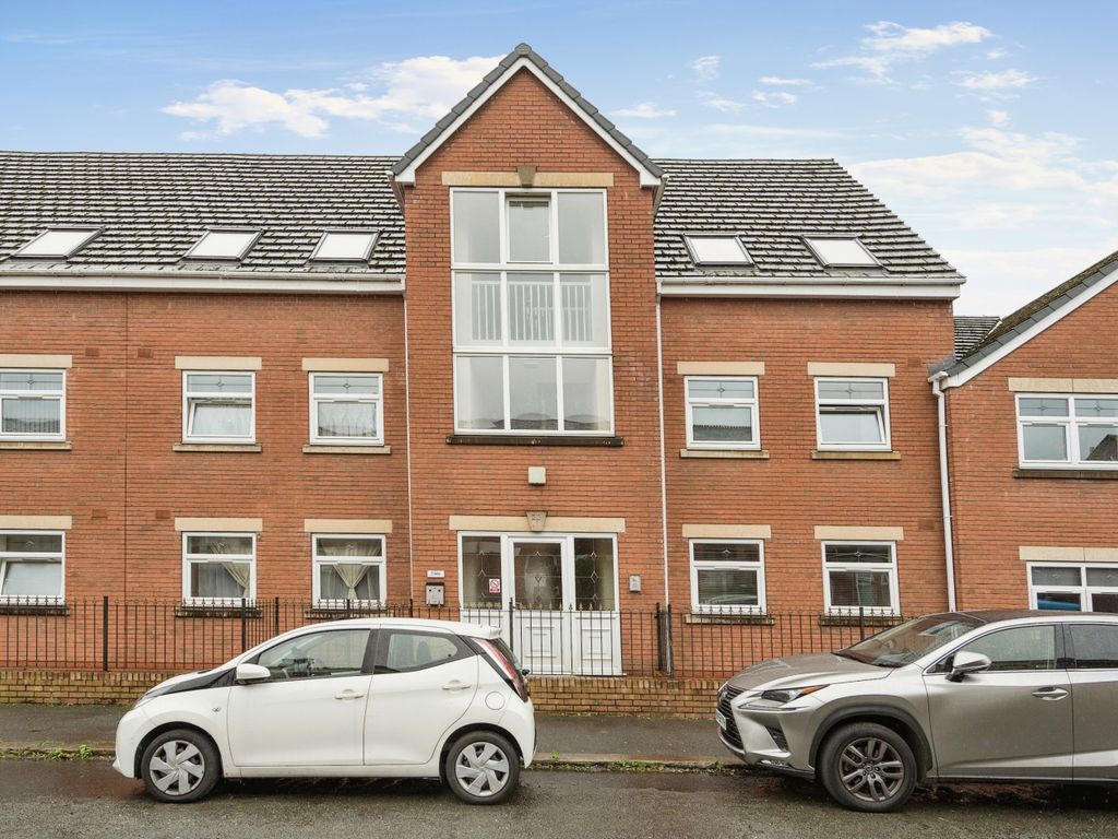 2 bed flat for sale in Wilkinson Street, Leigh, Greater Manchester WN7, £95,000 Zoopla