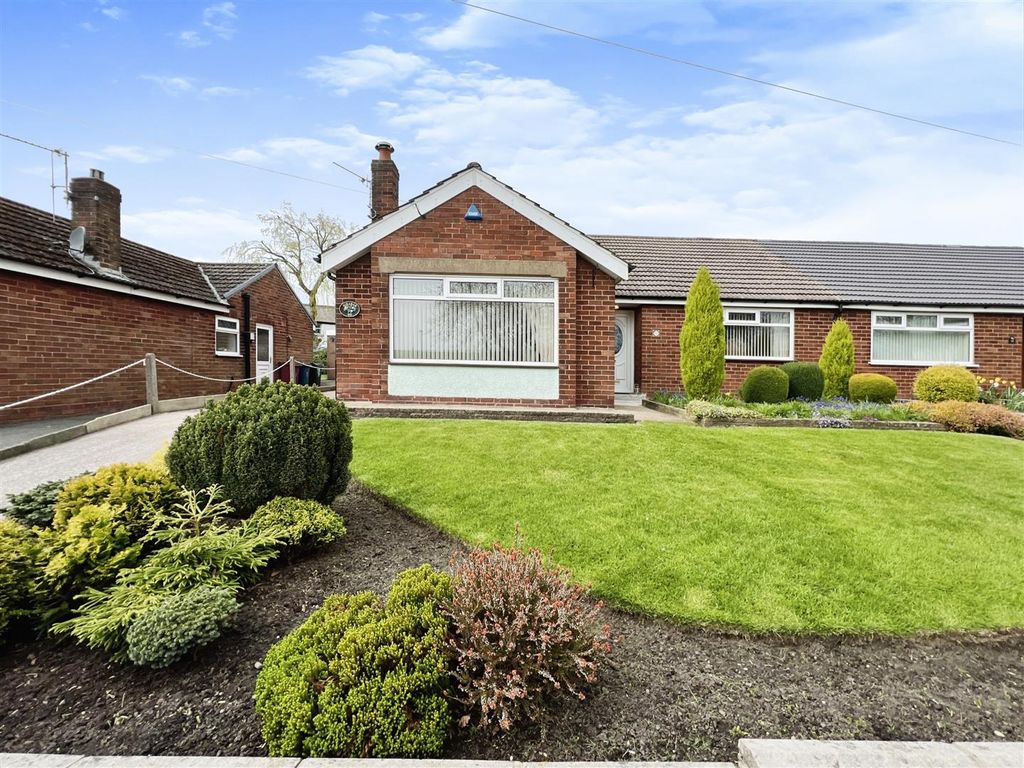 3 bed semidetached bungalow for sale in Chapel Hill, Longridge