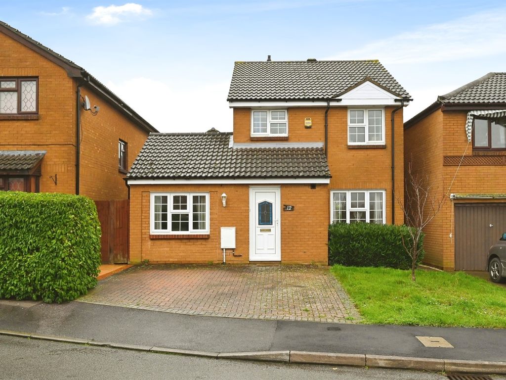 4 bed detached house for sale in Catcliffe Way, Lower Earley, Reading