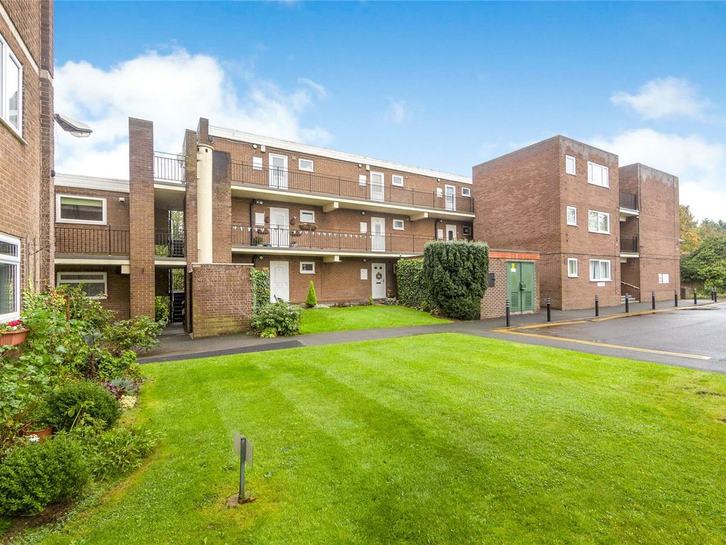 1 bed flat for sale in Doncaster Road, Rotherham, South Yorkshire S65