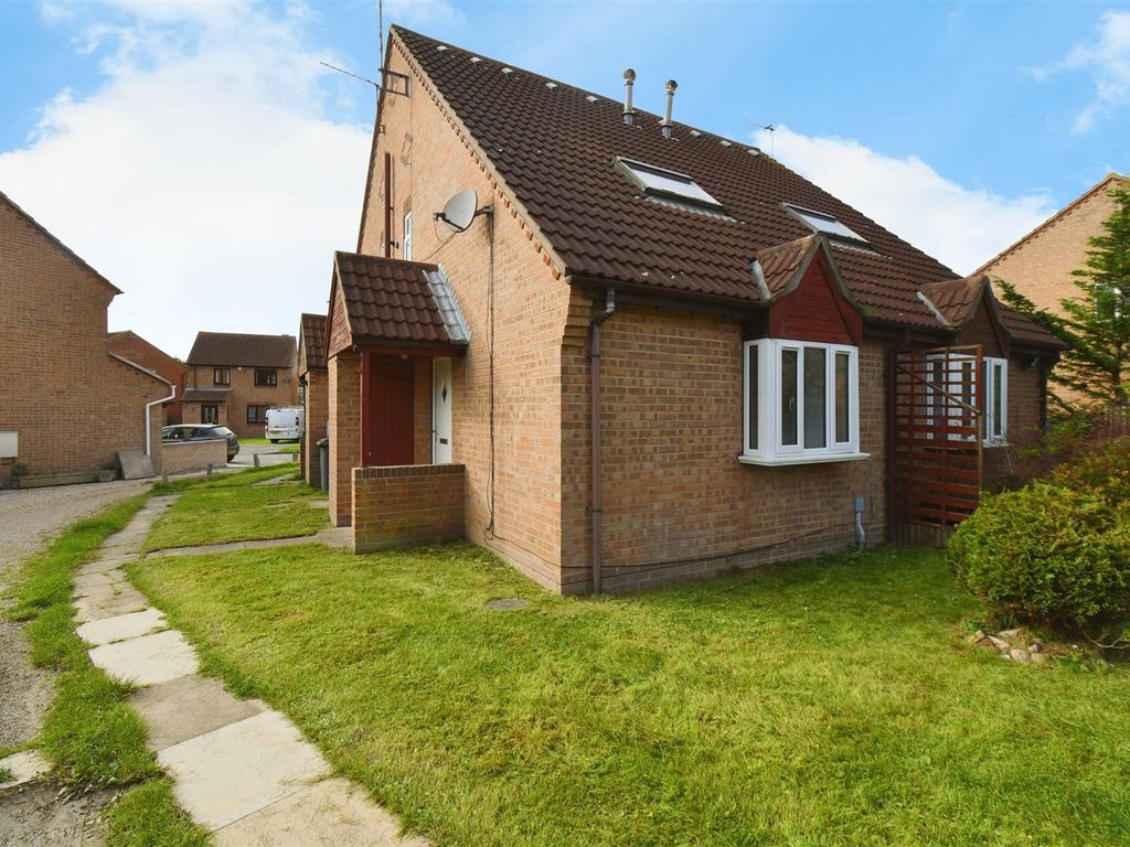 1 bed semidetached house for sale in Brandon Way, Kingswood, Hull HU7