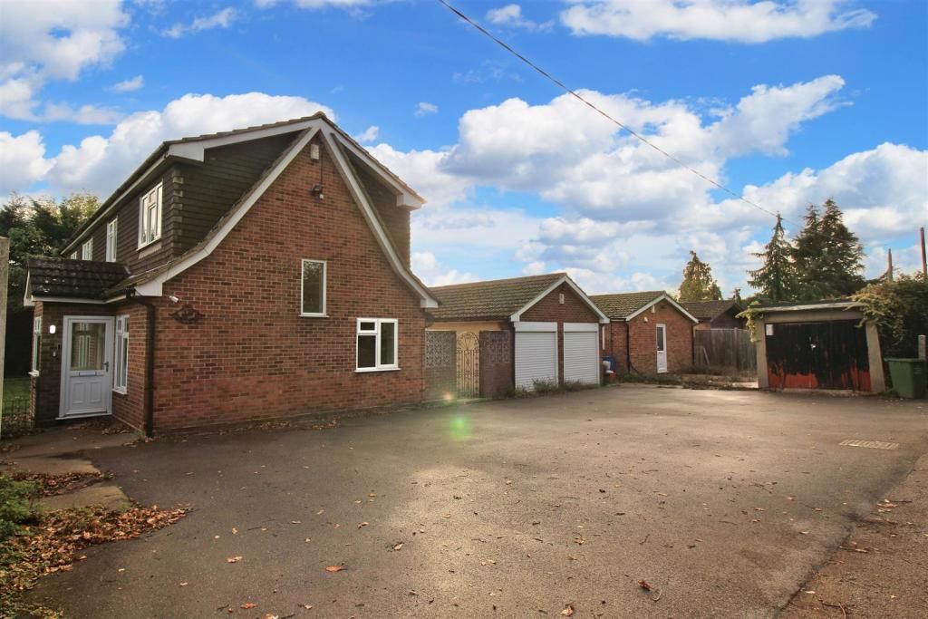 St Marys Road, Wickford SS12  