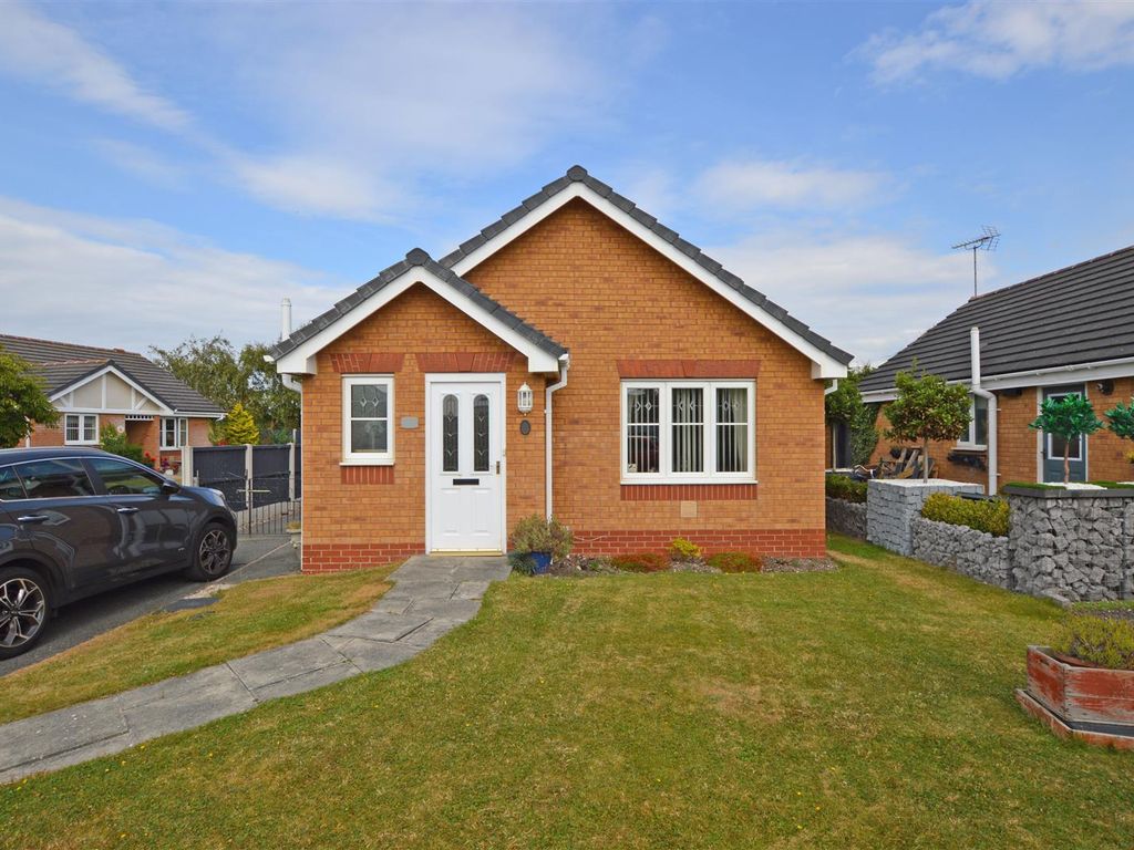 2 bed detached bungalow for sale in Lon Glanfor, Abergele LL22 Zoopla