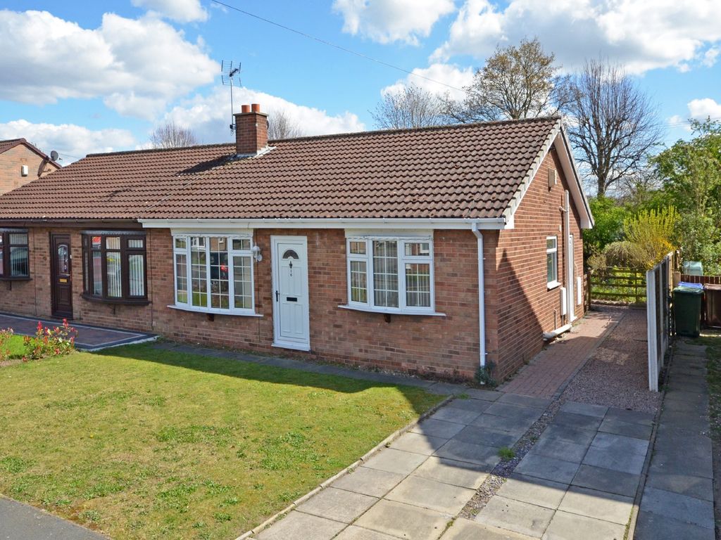 2 bed semidetached bungalow for sale in Pinewood Drive, Camblesforth
