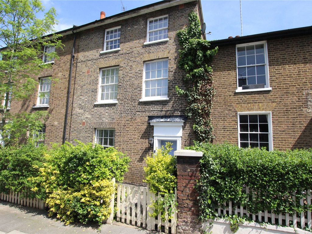 7 bed terraced house for sale in Woodhill, Woolwich, London SE18, £