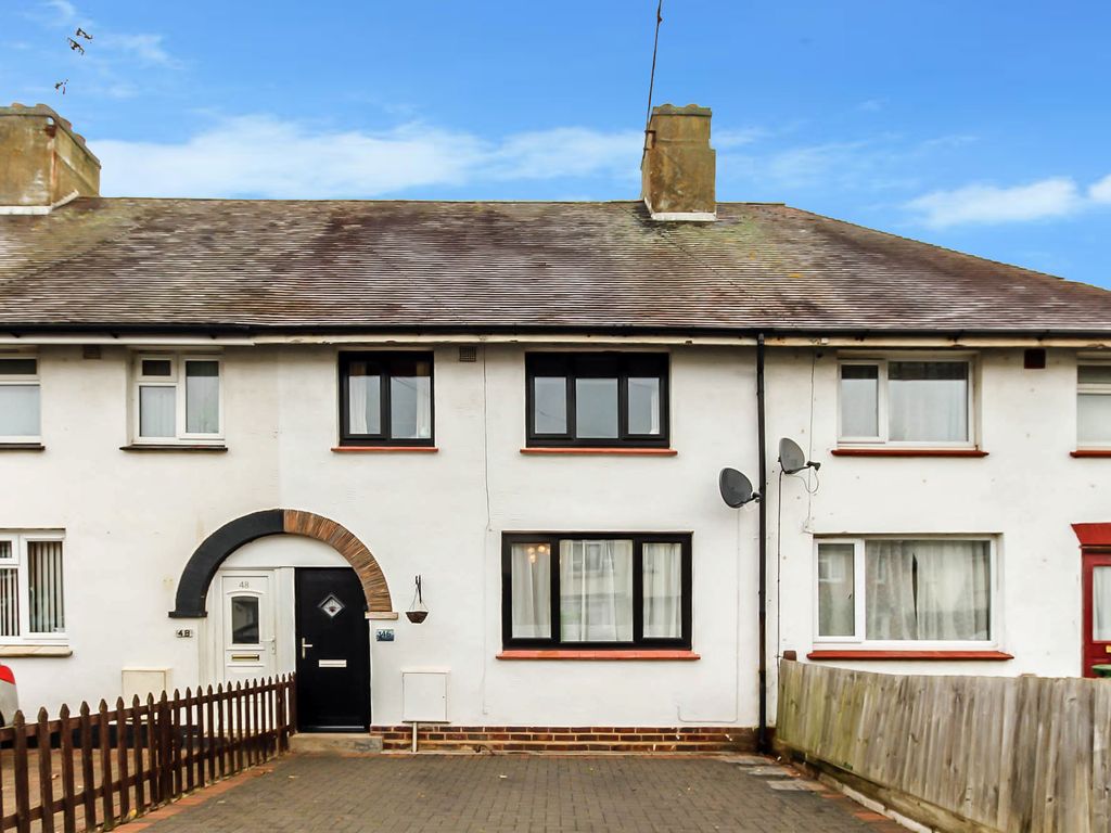 3 bed terraced house for sale in Jubilee Crescent, Wellingborough NN8