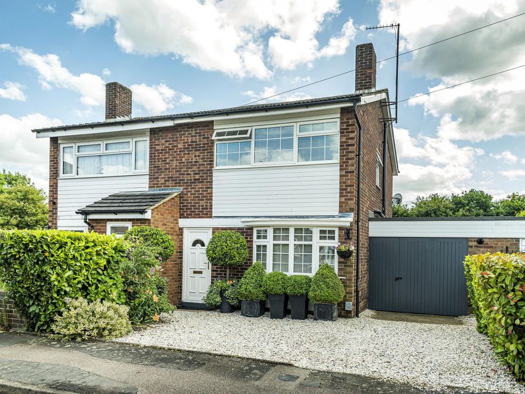 3 bed property for sale in Bents Close, Clapham, Bedford MK41 Zoopla
