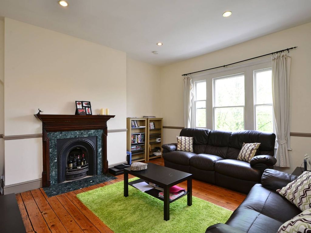 1 bed flat to rent in Worple Road, Raynes Park, London SW20, £1,675 pcm