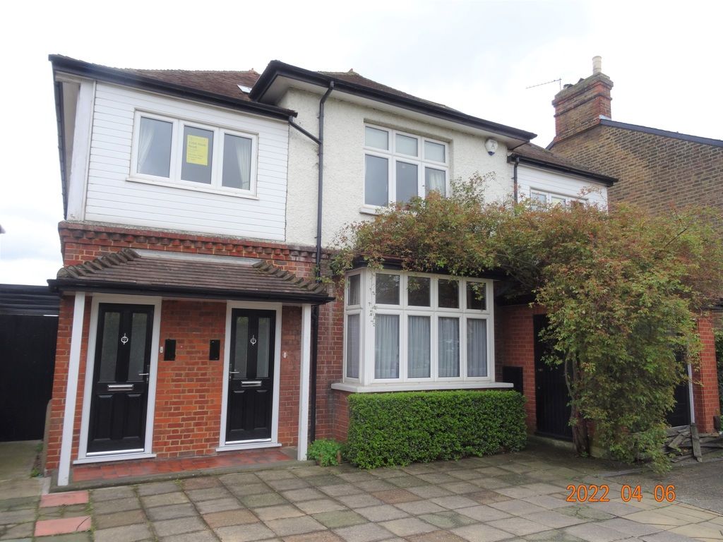 1 bed flat to rent in Hook Road, Chessington KT9 Zoopla
