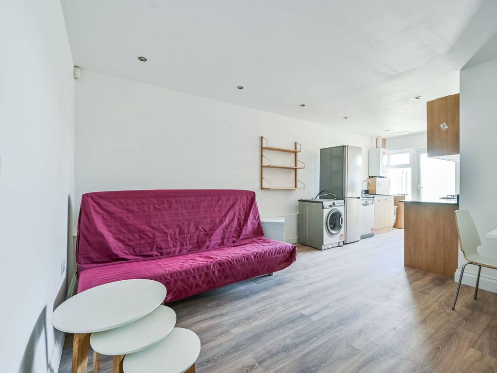 2 bed flat for sale in Dartmouth Road, Upper Sydenham, London SE26, £