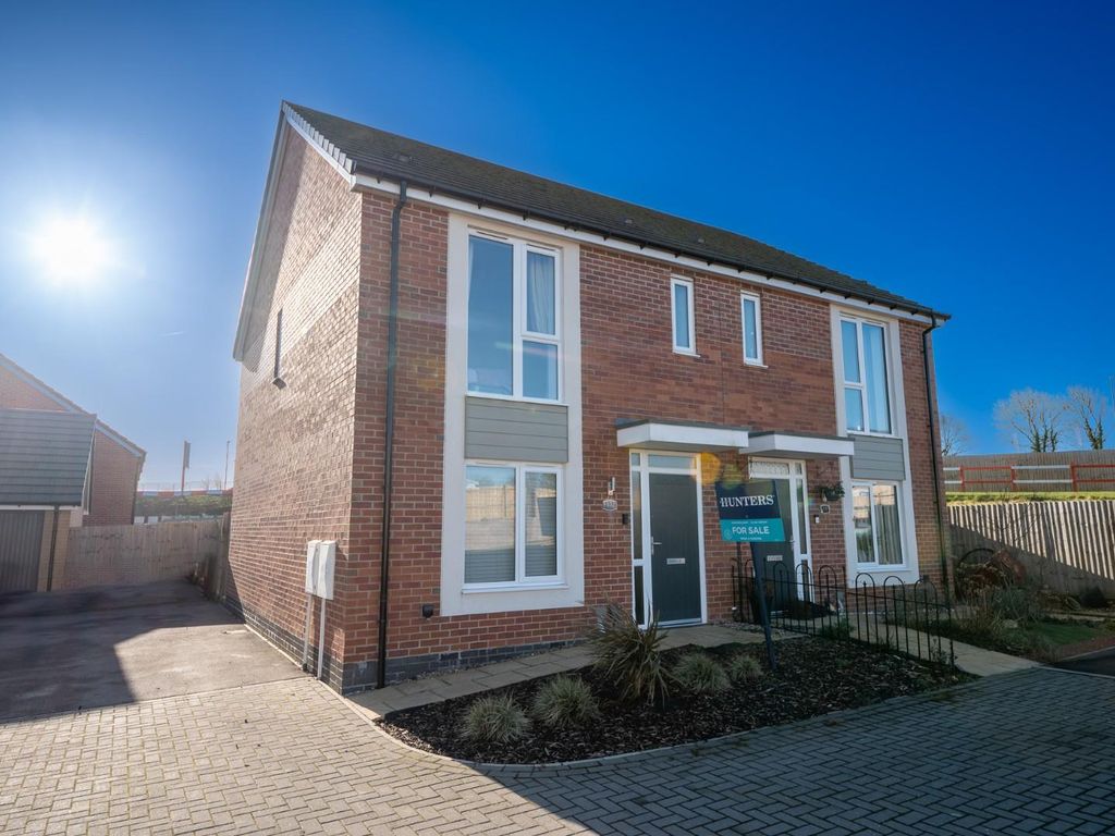 3 bed semidetached house for sale in Tupton Road, Clay Cross