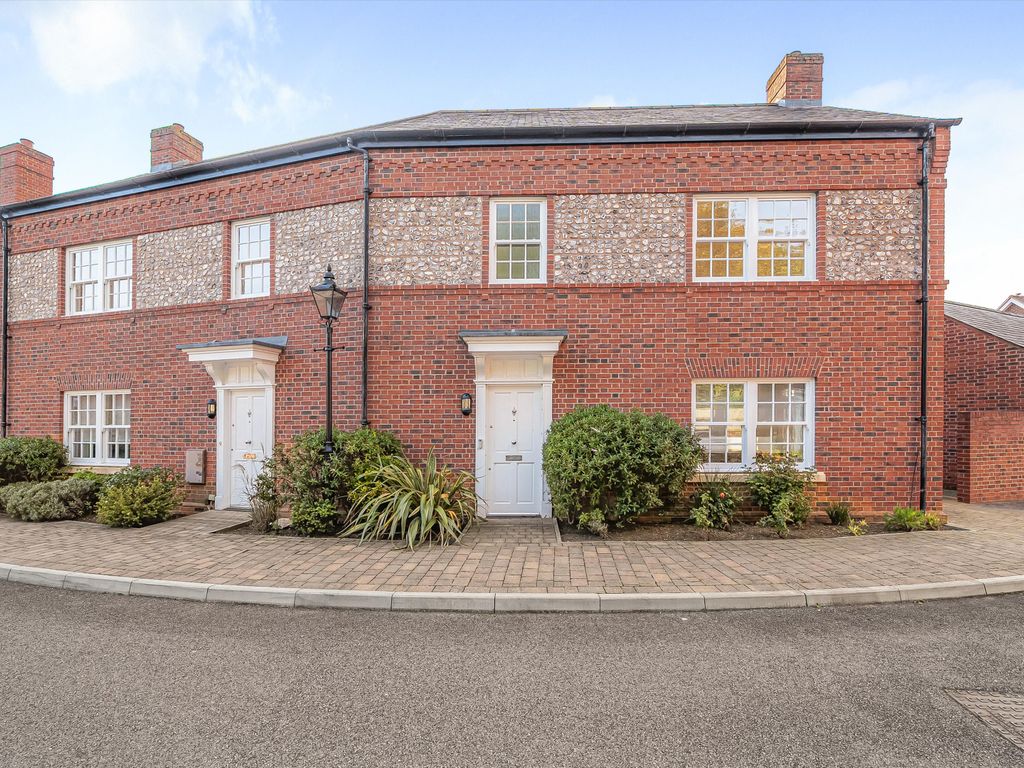 2 bed flat for sale in Bridge Park, Twyford, Reading, Berkshire RG10, £