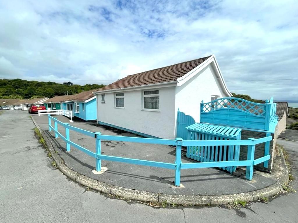 2 bed detached bungalow for sale in Sealands Drive, Mumbles, Swansea