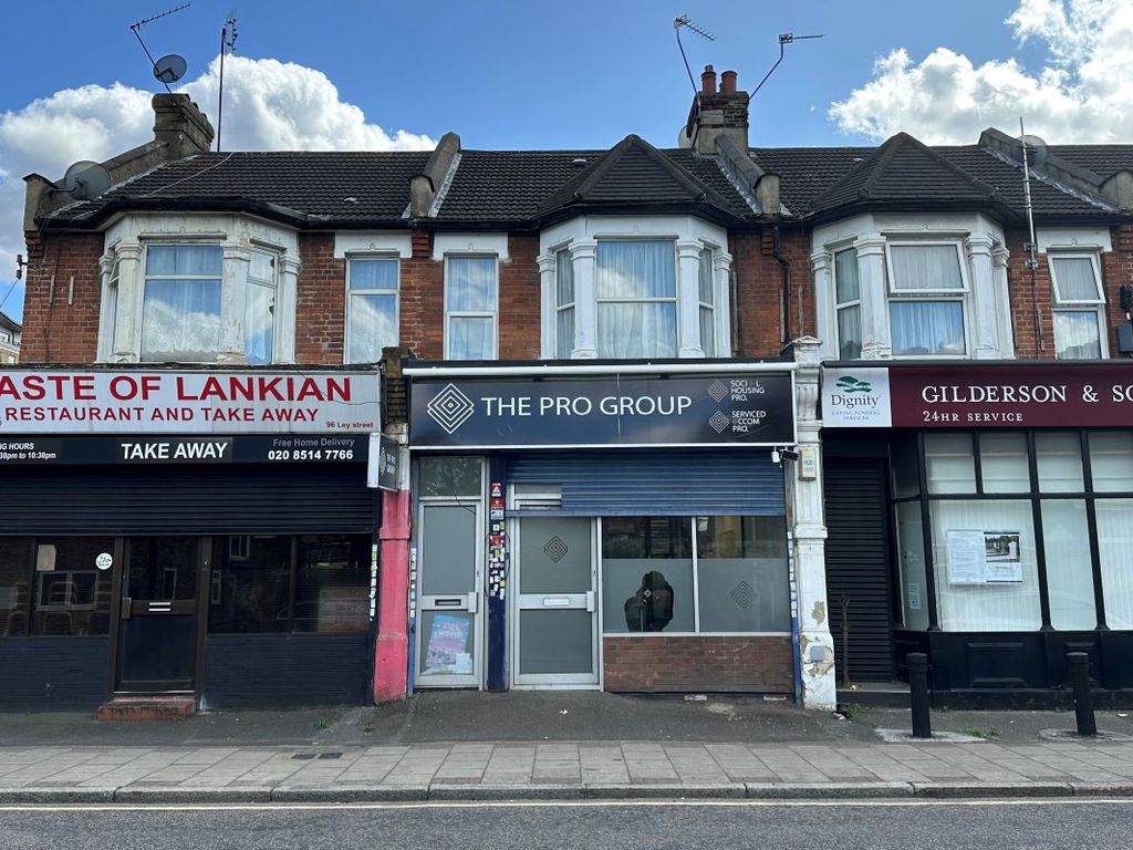 Studio for sale in 94 Ley Street, Ilford, Essex IG1, £170,000 Zoopla