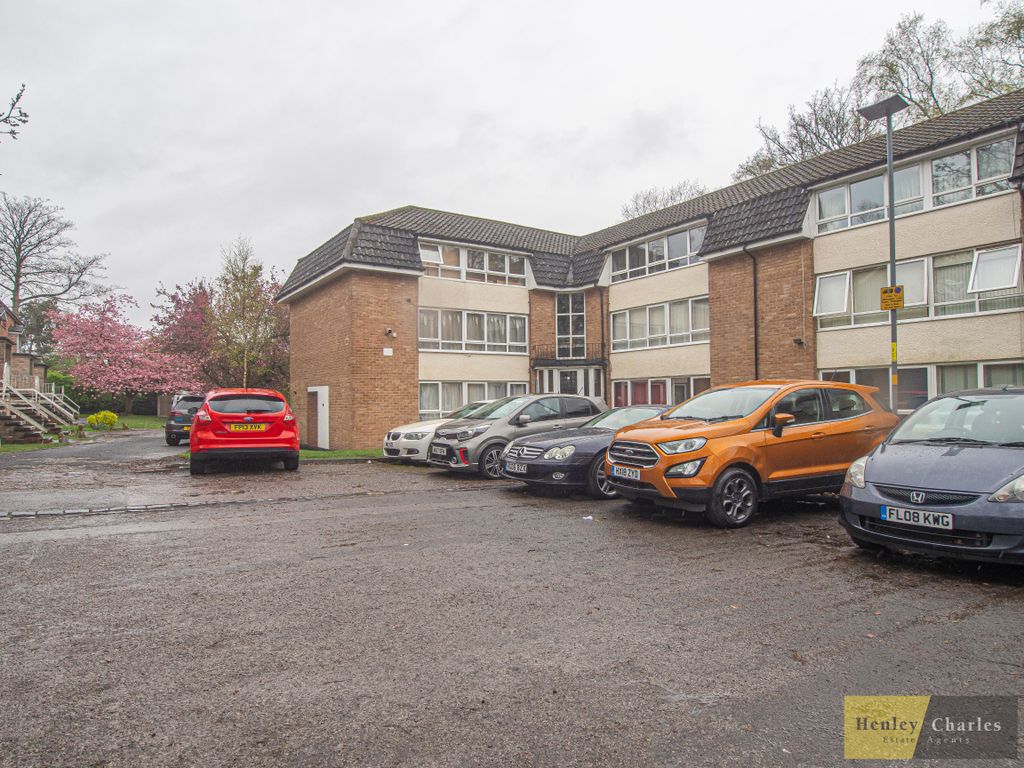 2 bed flat for sale in Limberlost Close, Handsworth Wood, Birmingham