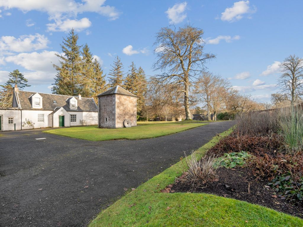 3 bed cottage to rent in Main Road, Cardross, Argyll And Bute G82, £