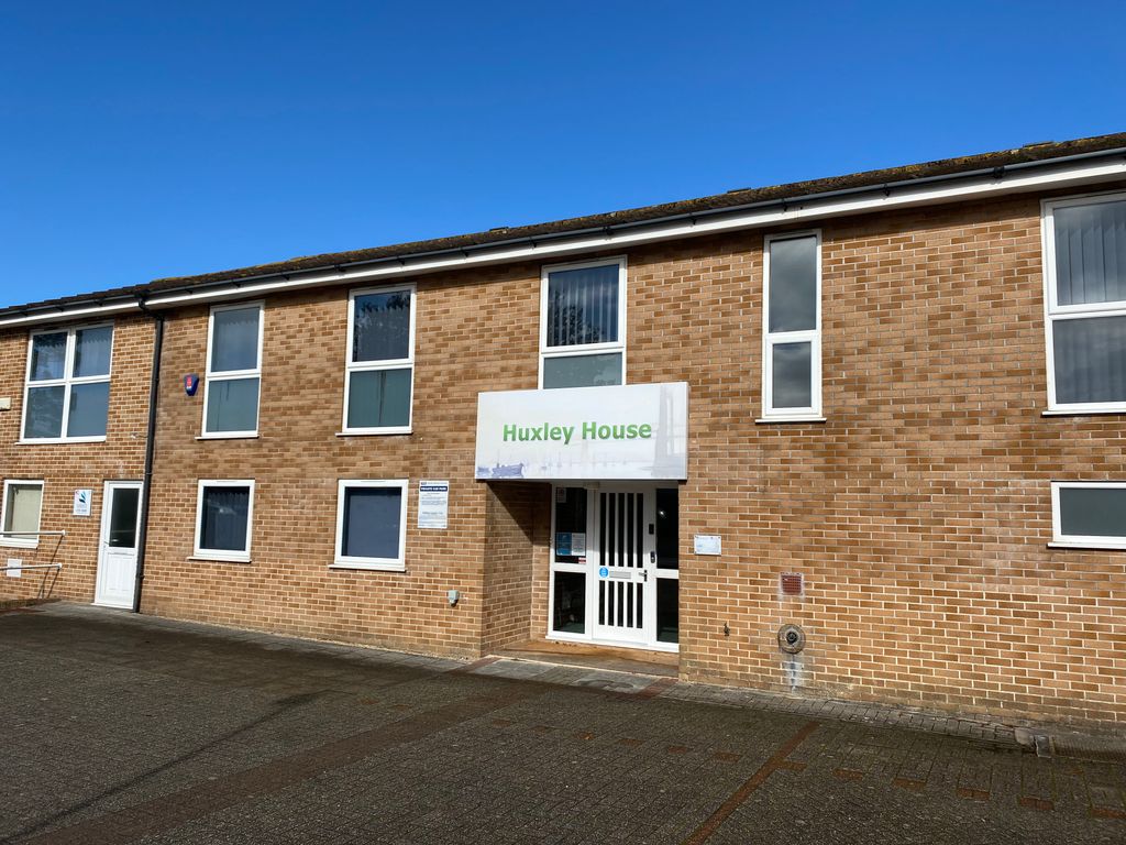 Office to let in Huxley Close, Plymouth PL7, £5,500 pa Zoopla
