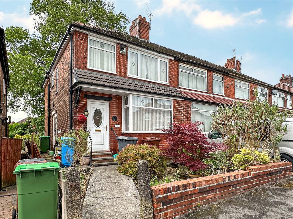 3 bed terraced house for sale in Kingston Avenue, Chadderton, Oldham