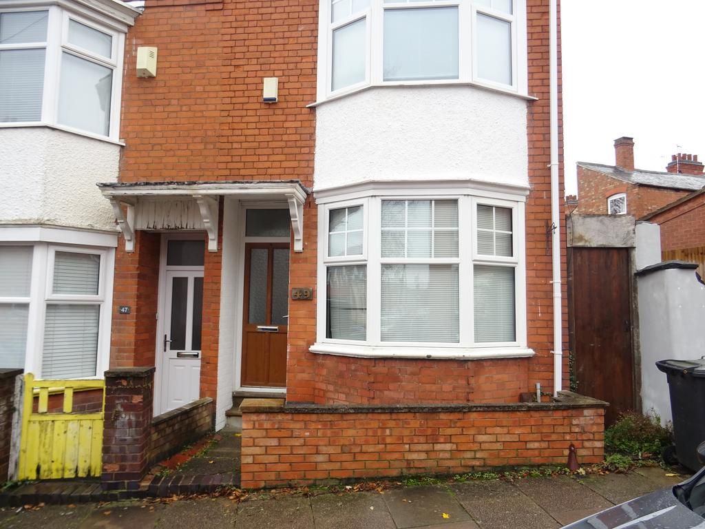 3 bed end terrace house to rent in Fleetwood Road, Leicester LE2, £995