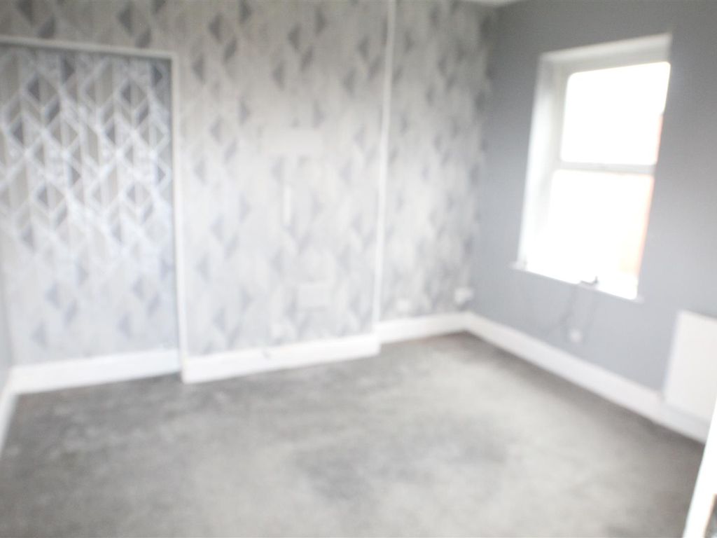 2 bed flat to rent in Ashton Old Road, Openshaw, Manchester M11 Zoopla