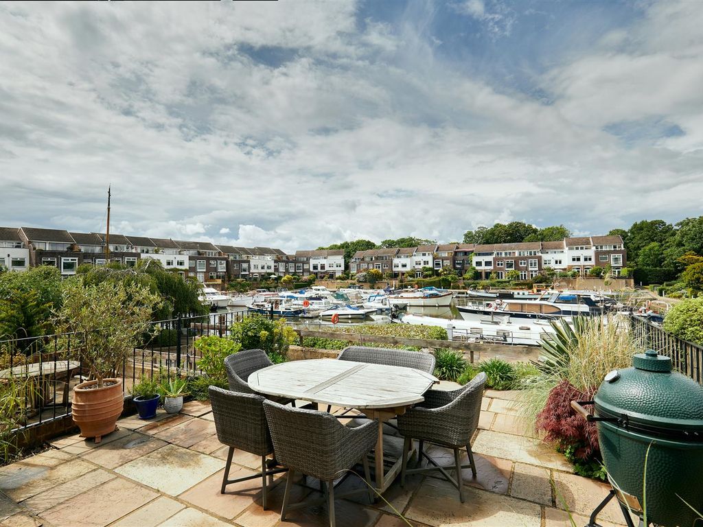 Ibis Lane, Chiswick W4