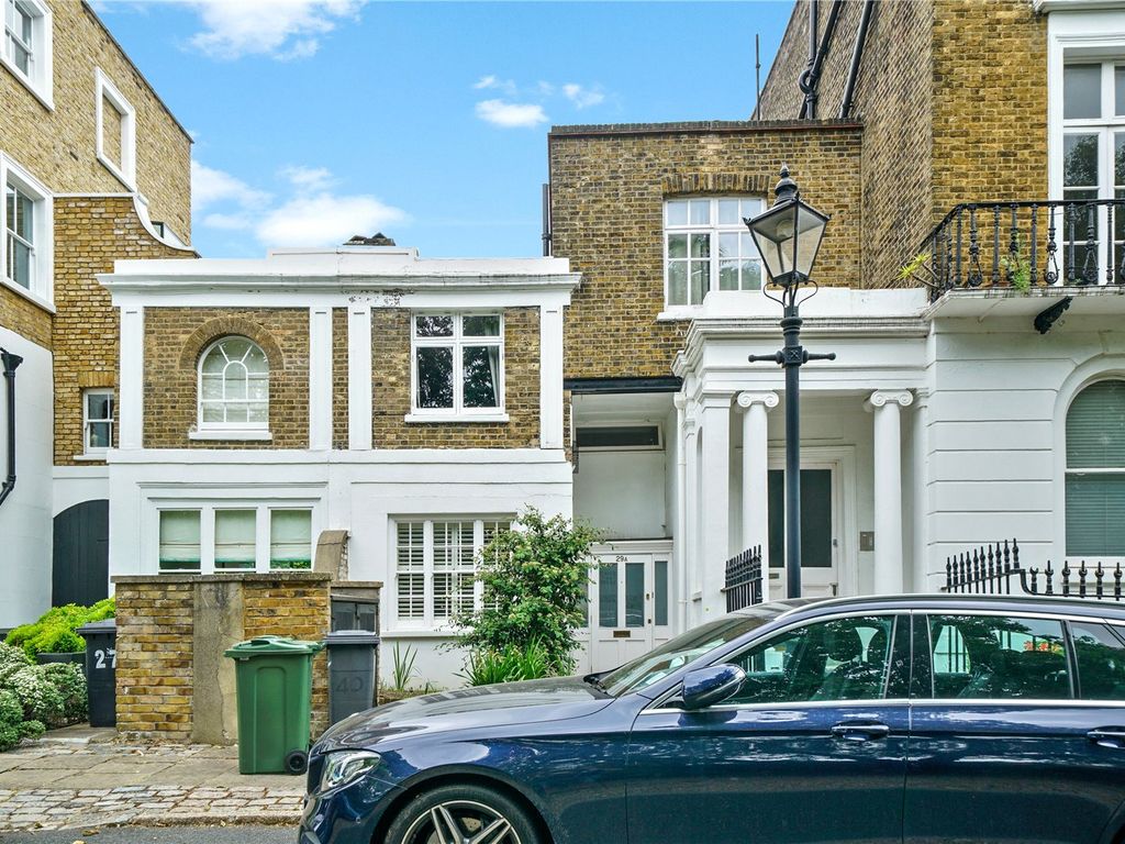 1 bed flat for sale in Crescent Grove, Clapham Common, London SW4, £