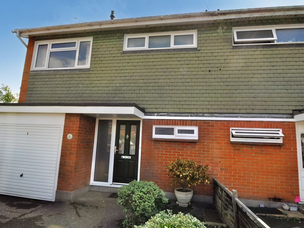 3 bed semidetached house for sale in Highview Road, Benfleet SS7 Zoopla